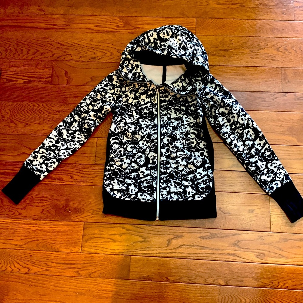 Rare Pattern Lululemon Scuba Hoodie Size 4